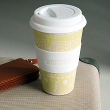 Becher "Coffee to go" gelb gemustert