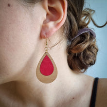 Ohrhänger "Red Drop", Ahorn & Leder
