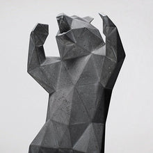Braunbär aus Beton