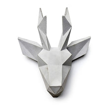Jagdtrophäe aus Beton
